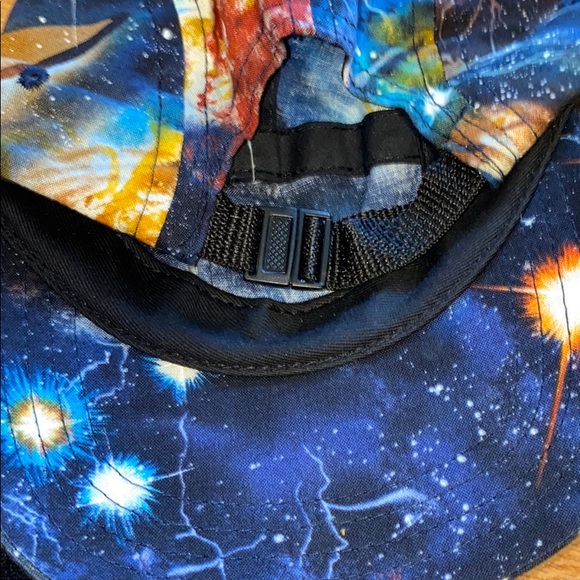 Skulls Brooklyn 5 Panel “Galaxy” Camp Hat - Picture 4 of 4